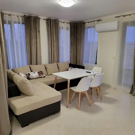 Apartament On The 2 Rawda