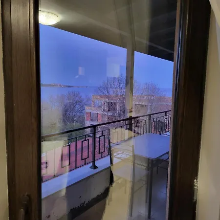 Apartament On The 2